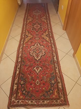 Tappeto persiano rosso