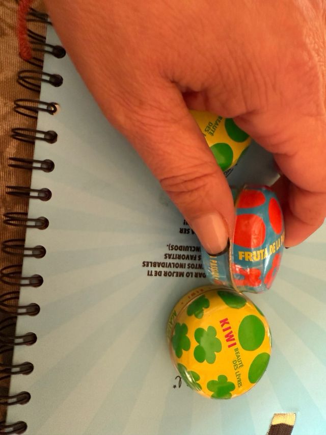 3 Bálsamos Labiales Kiwi