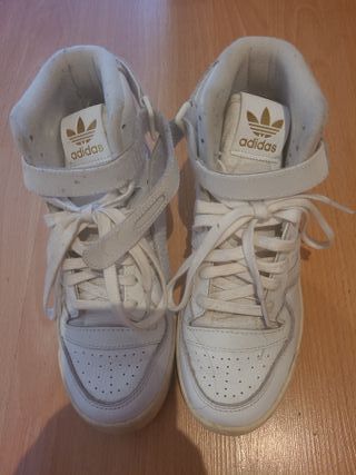 Adidas Bamba Doradas y Blancas