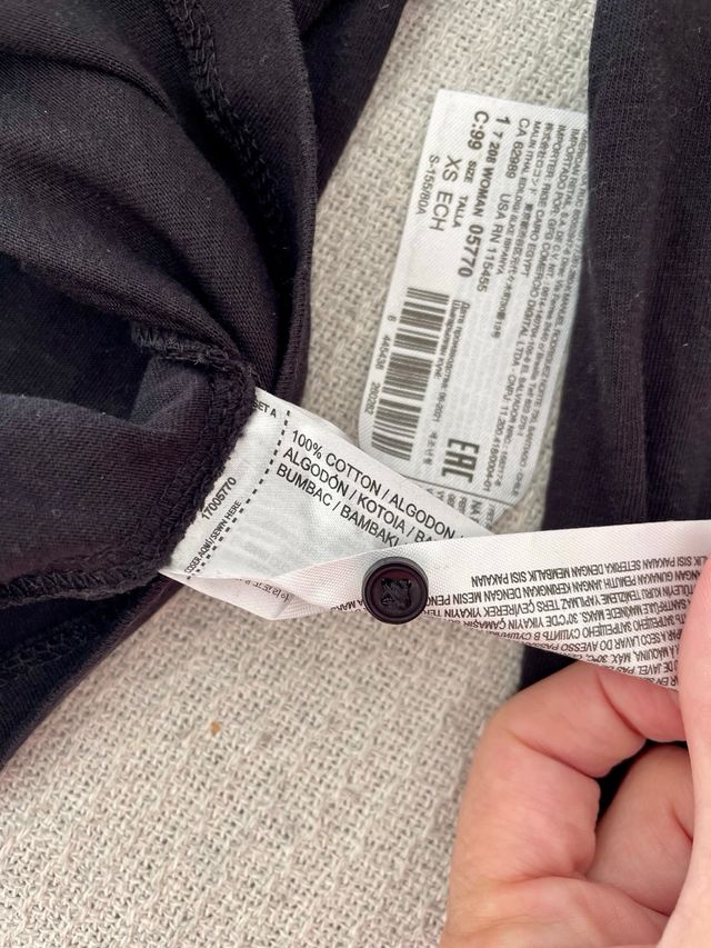 Camiseta Mango cuello alto T. XS