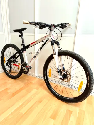 Bicicleta MTB Scott *Como Nueva*