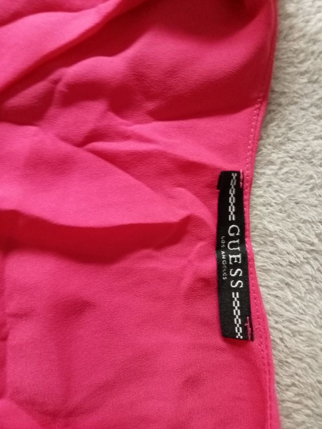 Blusa Guess Rosa con Aros