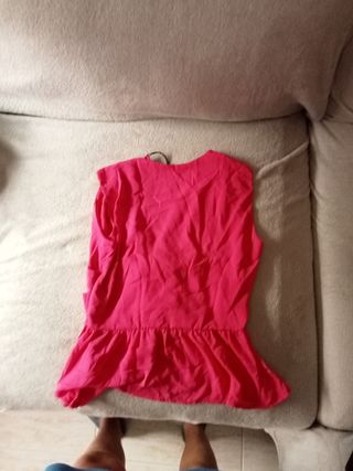 Blusa Guess Rosa con Aros