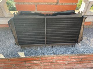 Caja Filtro Aire y radiador Ford Fiesta