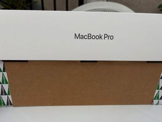 MacBook Pro M4 Gris Espacial