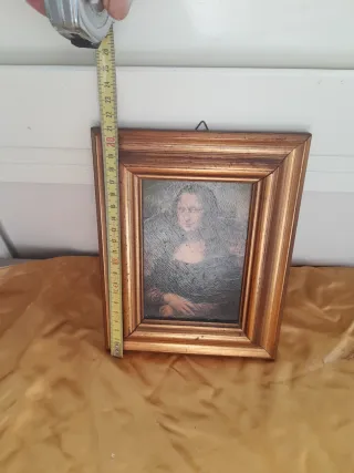 Cornice in legno dorato