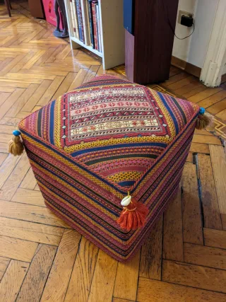 Pouf Kilim Multicolore con Nappe