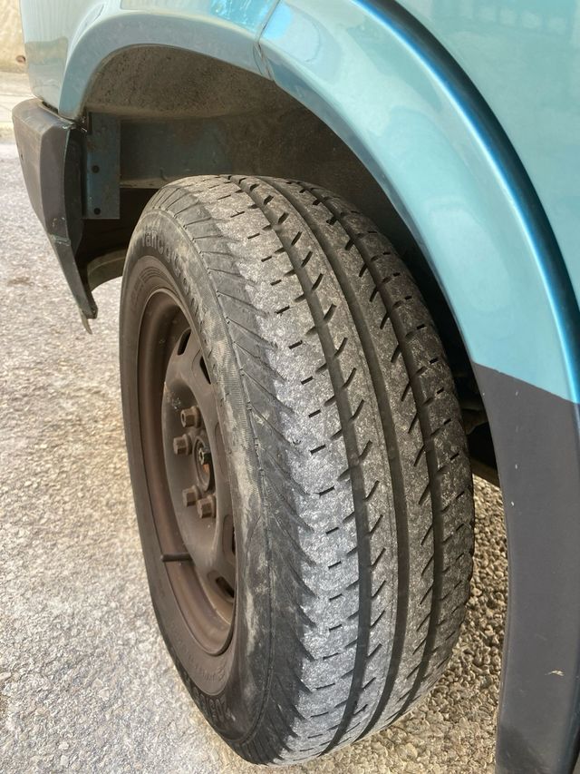 VOLKSWAGEN CARAVELLE T4 2.5 GL