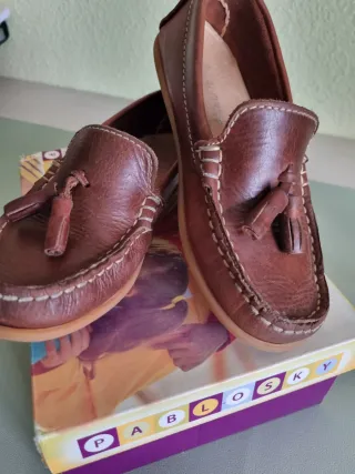 Náuticos niño de piel. N°30.
Marca Pablosky.