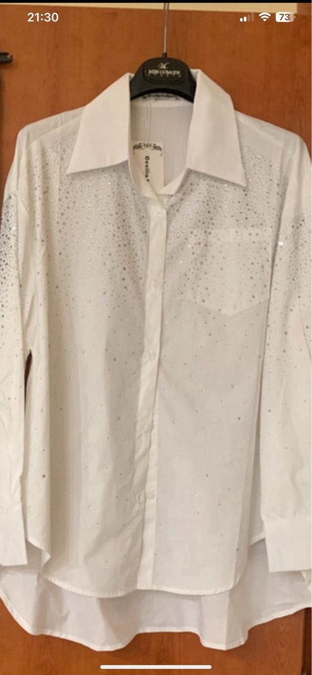 Camicia strass bianca e pantalone nero