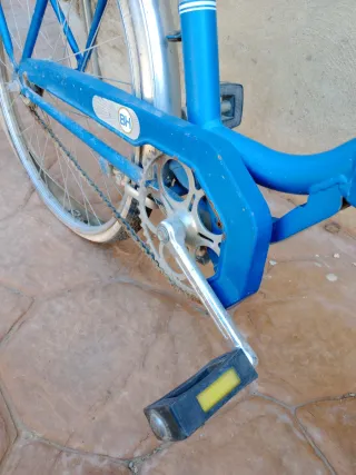 Bicicleta BH azul