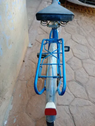 Bicicleta BH azul
