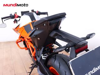 KTM 1290 SUPER DUKE R