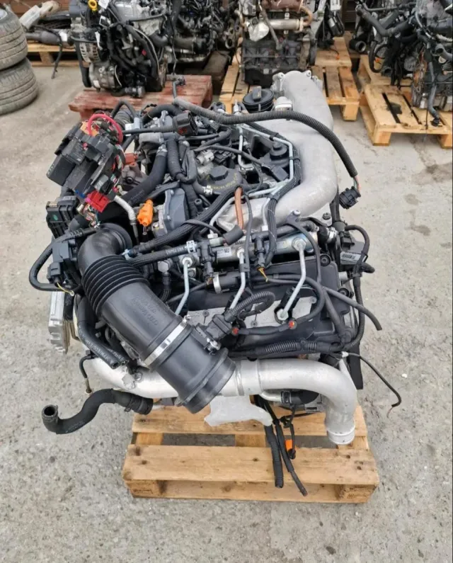 Motor Audi A4 A5 A6 q5 2.7 tdi CGK