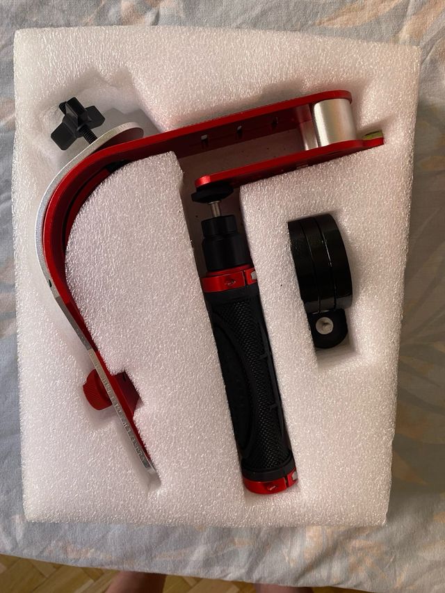 Stabilizzatore per fotocamera professionale