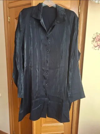 Chaqueta negra brillante efecto raso Talla 62