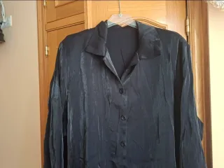 Chaqueta negra brillante efecto raso Talla 62