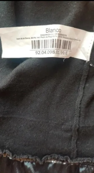 Vestido de fiesta corto Talla S/M marca Blanco .