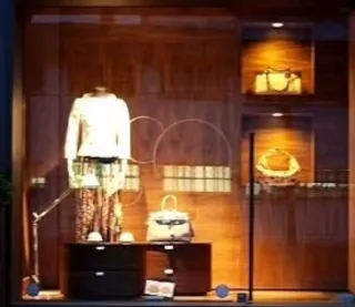 Puerta Nogal y Metal 240x295 cm