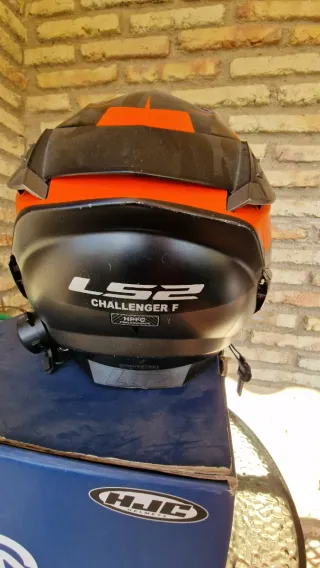 Casco LS2 Challengers.  TallaL