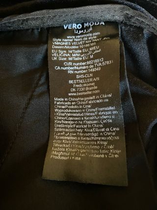 Pantalón de terciopelo negro mujer