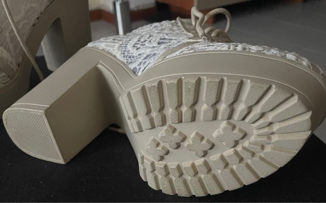 Stivaletti pizzo beige bianchi cerimonia