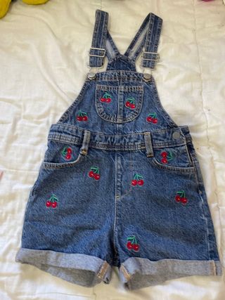 Peto vaquero niña con cerezas