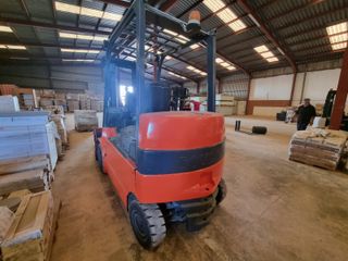 Carretilla Elevadora Eléctrica Toyota