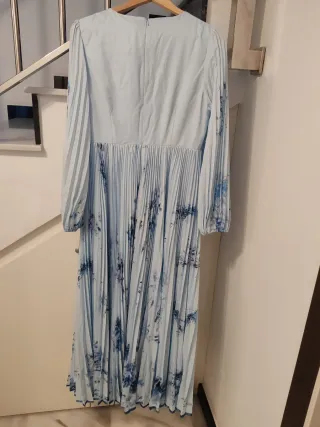 Vestido largo plisado floral azul Fehaute