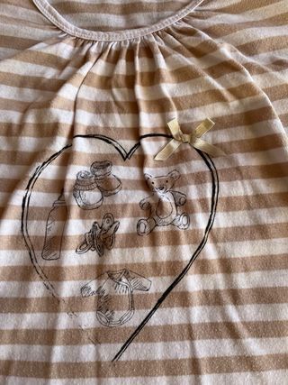 Camiseta premamá rayas beige y blanco