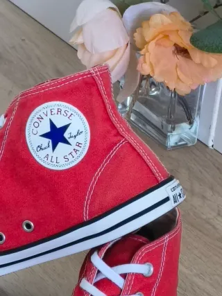Converse talla 40,5 color rojo