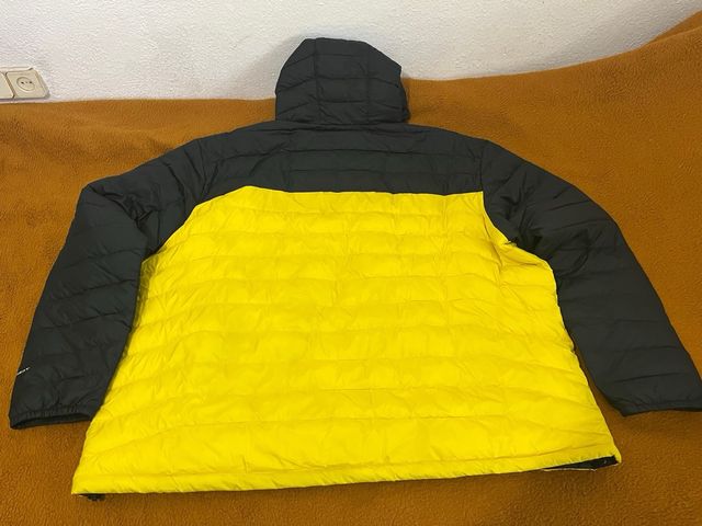 Chaqueta Columbia Powder Lite con Capucha