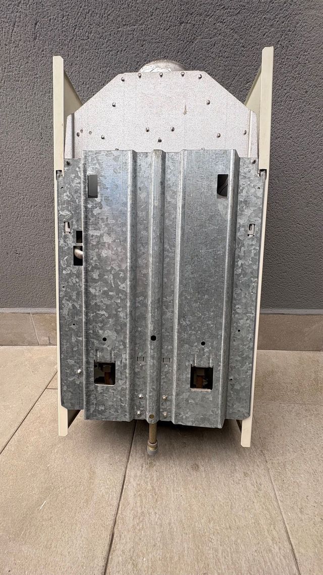 Calentador Junkers averiado