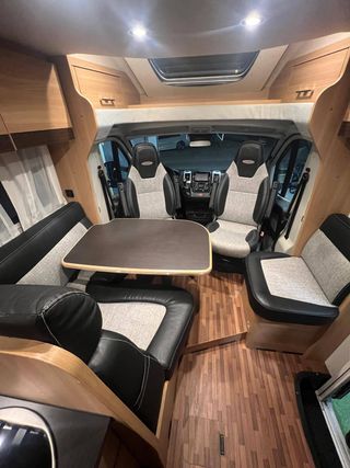 Autocaravana LMC H607