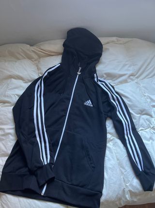Sudadera Adidas con capucha y cremallera