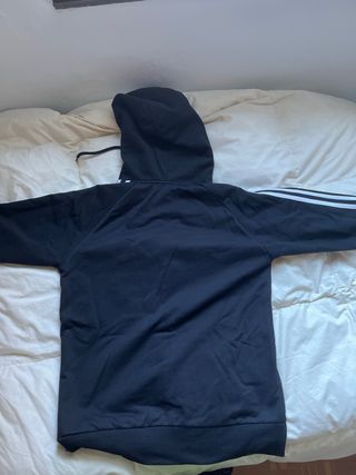 Sudadera Adidas con capucha y cremallera