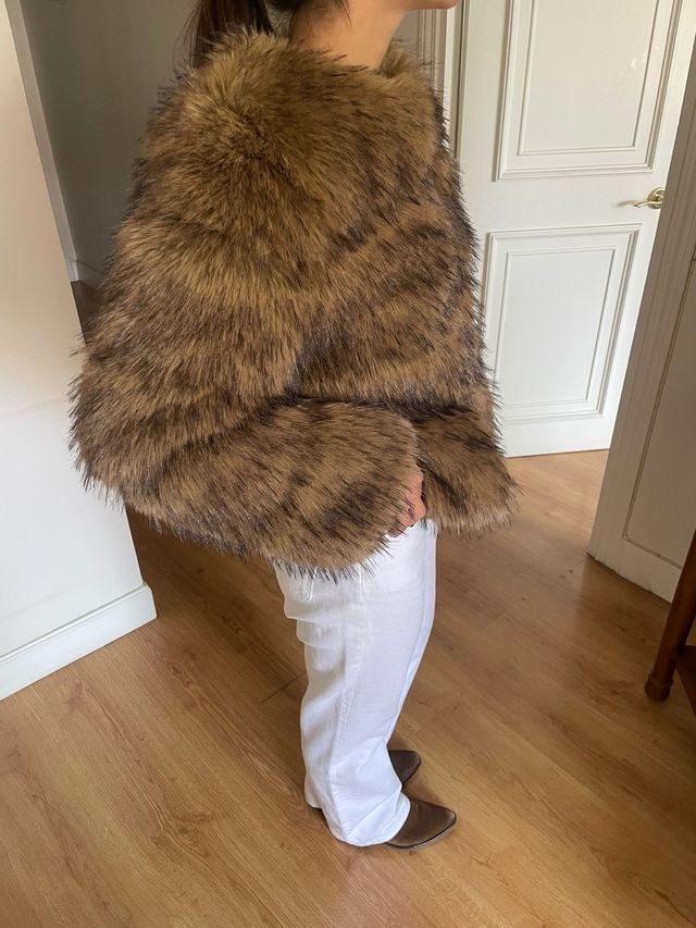 Abrigo pelo de zorro.