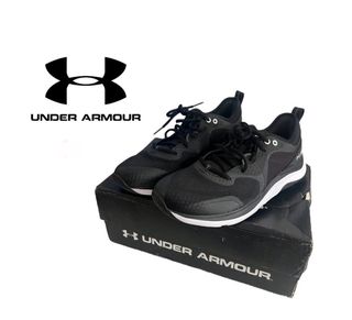 Talla 40. Zapatillas de mujer UNDER ARMOUR. 