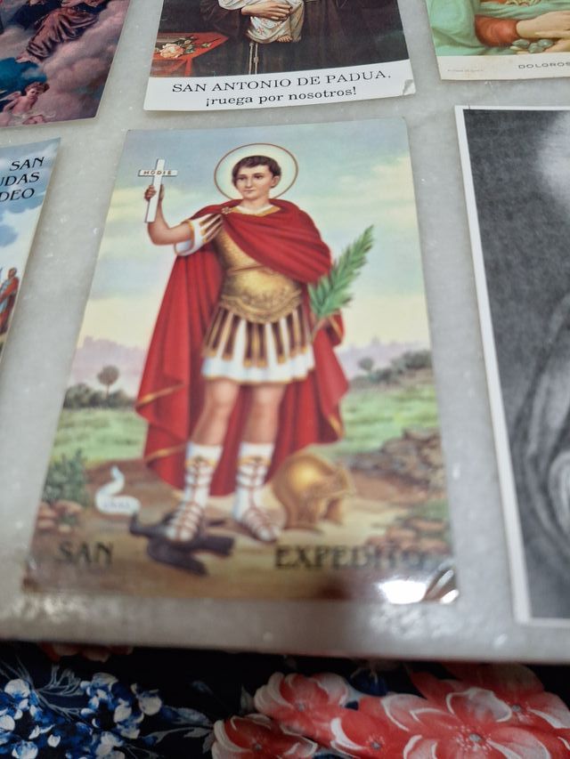 Nueve estampas religiosas. C47