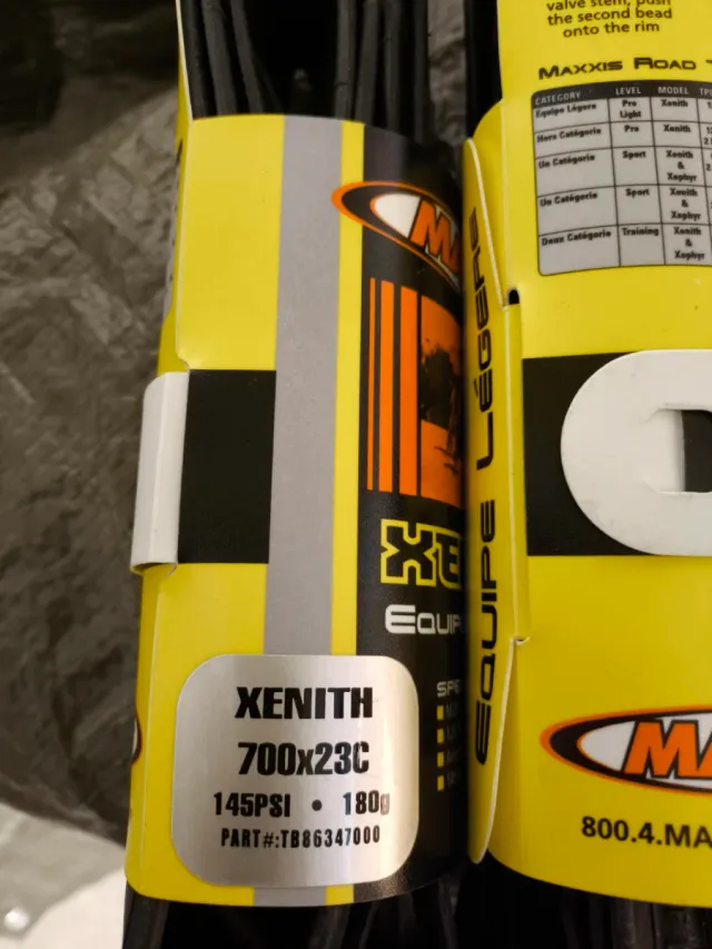 Coppie Maxxis Xenith 700x23c