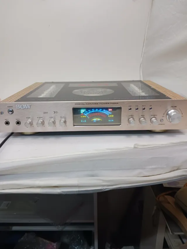 Amplificador Karaoke BOW P006A Plata/Dorado