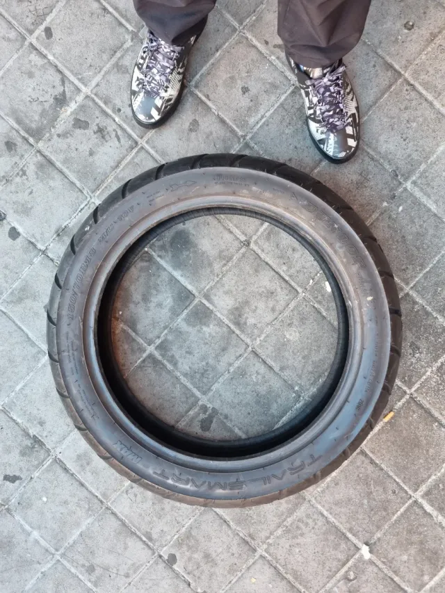 pneumatico per moto 150/70 R18