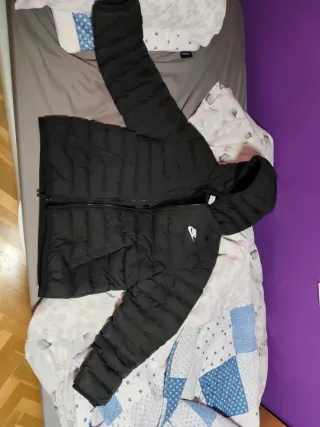 Chaqueta Nike Negra con Capucha