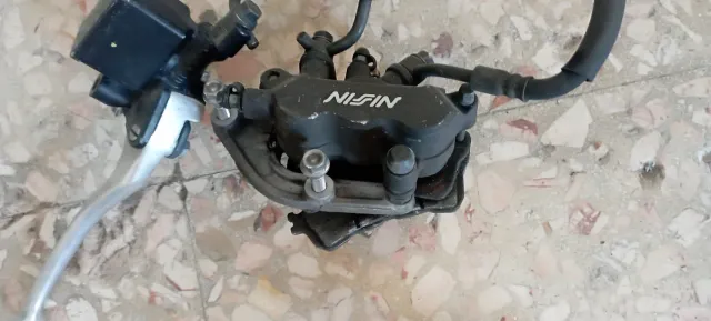 Pinza e Pompa Freno SH 300 (2007-2011)