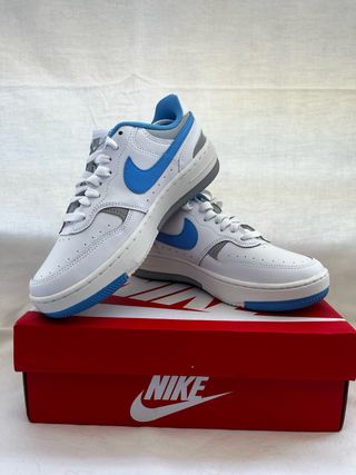 Zapatillas Nike Blancas y Azules Nuevas 38