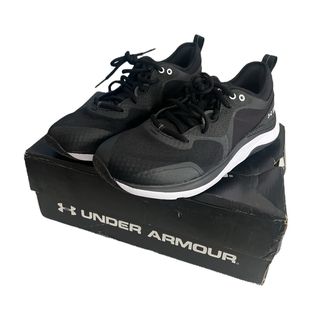 Talla 41. Zapatillas de mujer UNDER ARMOUR. 