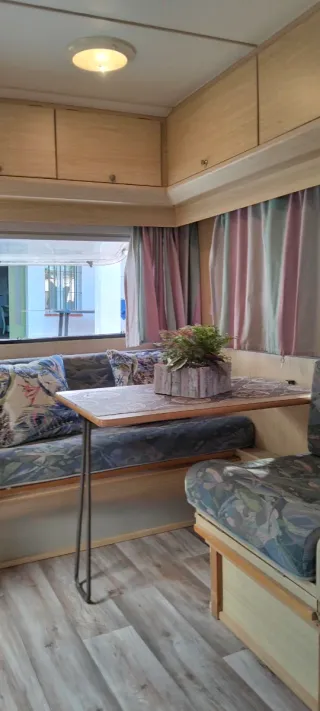 Caravana con documentación