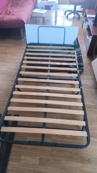 Cama Plegable de Láminas