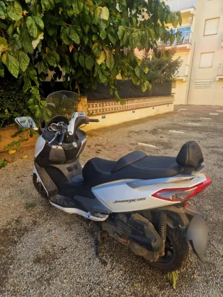 Scooter automática SYM Joymax 125