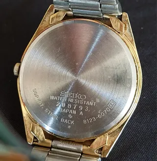 Reloj Seiko Quartz Dorado Vintage Mujer